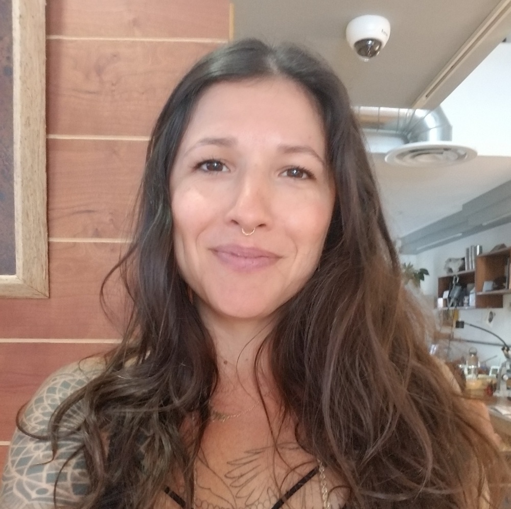 Meet your Posher, Briana